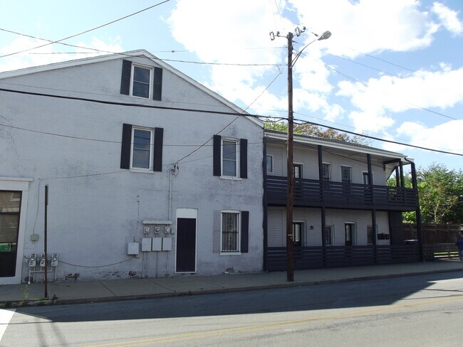 Outside - 550 S Campbell St