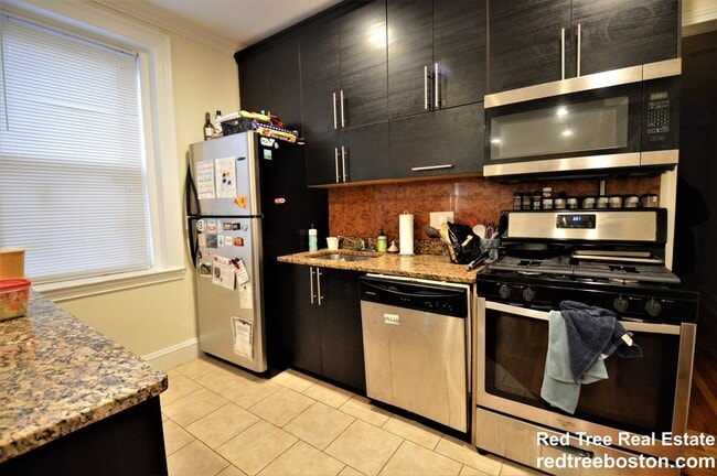 Photo - 73 Thatcher St Apartment