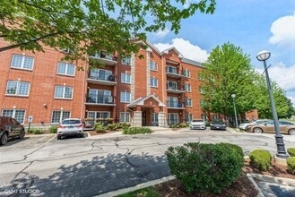 Building Photo - 3501 Wellington Ct