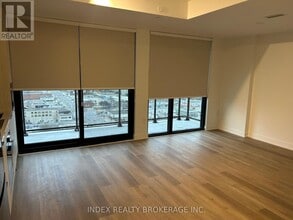 Building Photo - 3009 Novar Rd