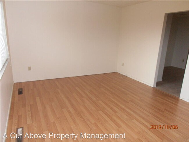 Foto del edificio - 3 br, 1 bath House - 2135 Jet Wing Drive