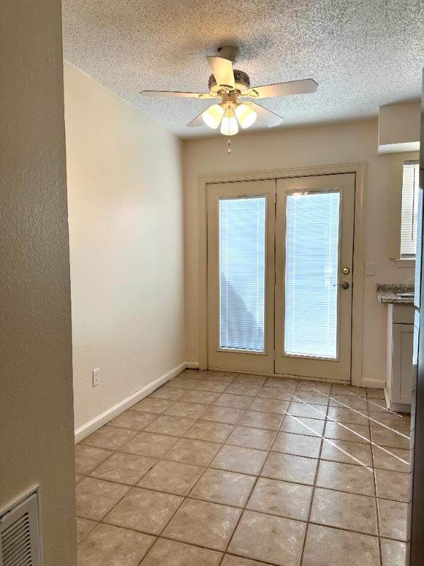 Photo - 1370 Oakland Ave Townhome