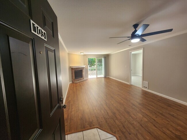 Photo - 10014 NE 127th Pl Apartment