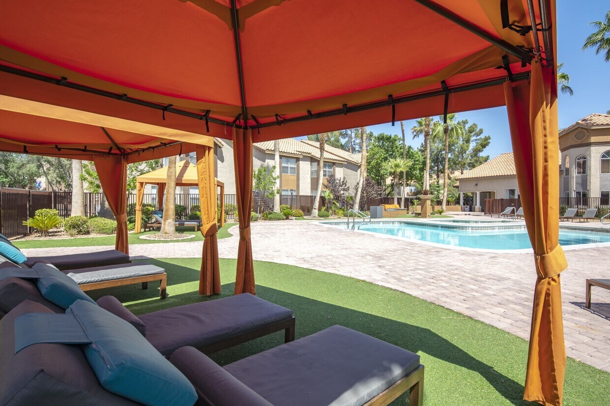 Solis at Flamingo 3275 E Flamingo Rd Las Vegas, NV