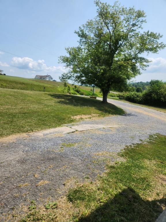 Building Photo - 189 Collierstown Rd