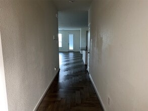 Building Photo - 14622 Cypress Creek Landing