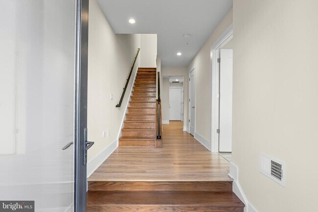 Foto del edificio - 158 Winsome Cir