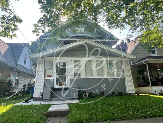 Building Photo - 319 Hanover St