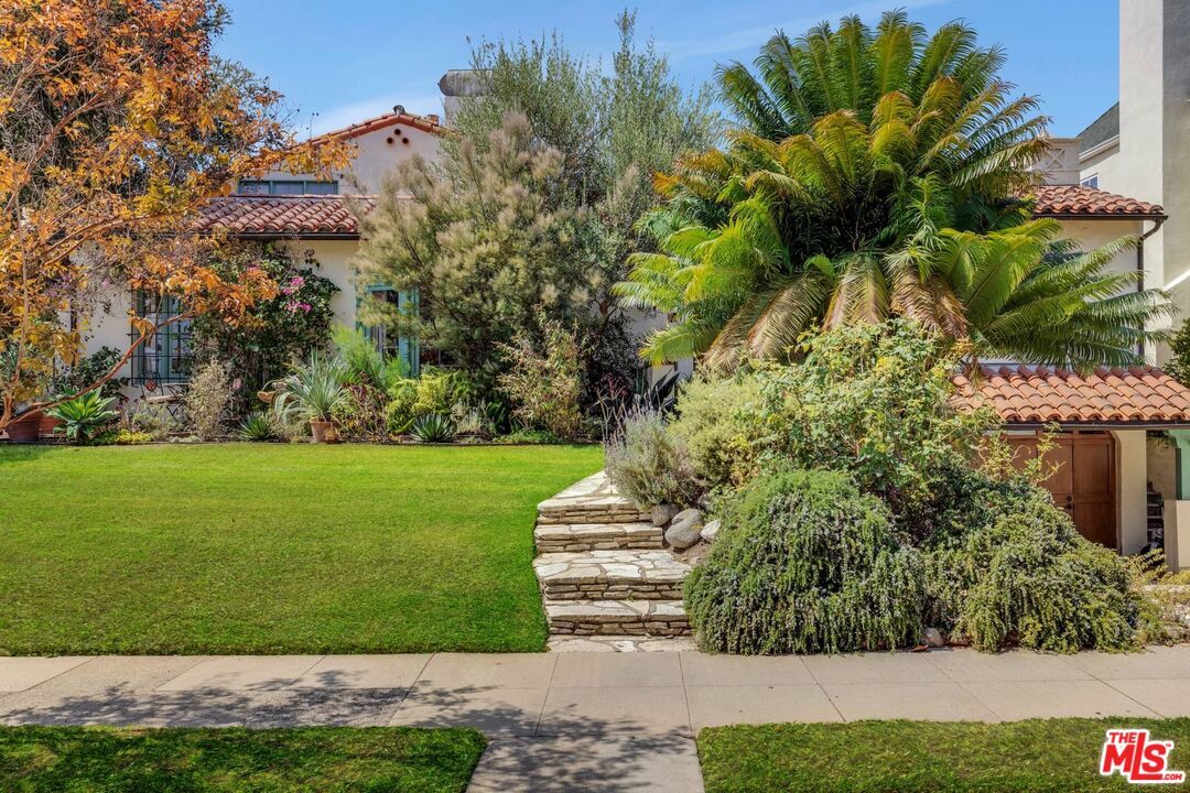 Foto principal - 235 Bronwood Ave