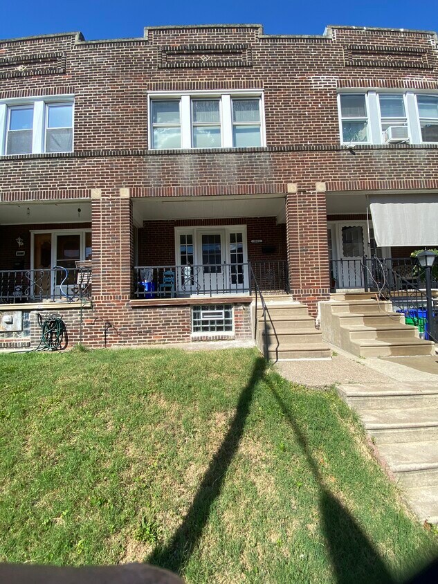Primary Photo - 2861 Sellers St