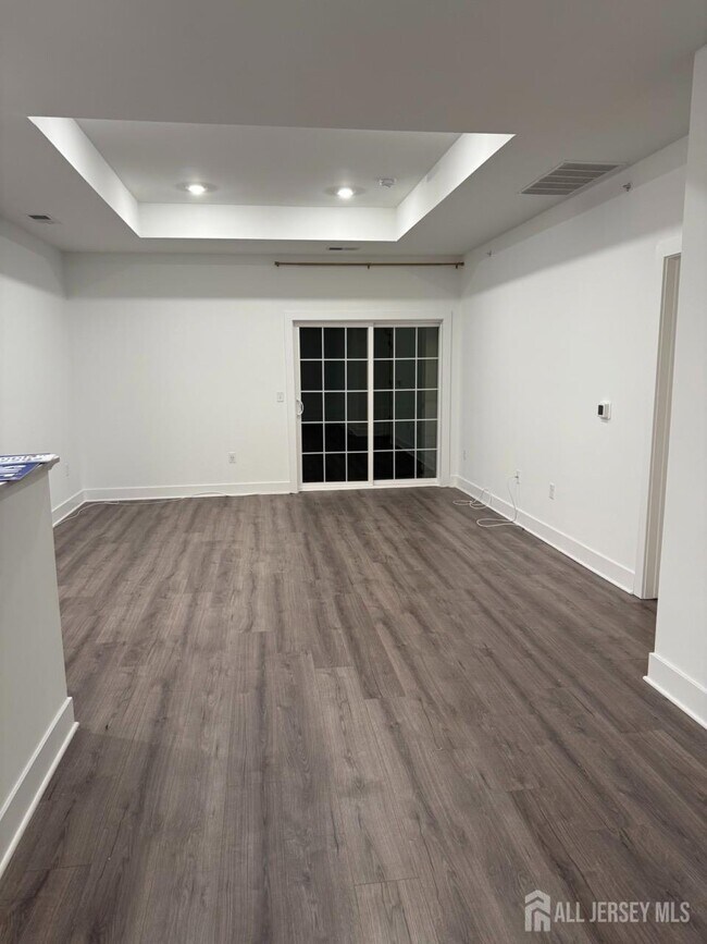 Foto del edificio - 1138 Vanderbergh Blvd