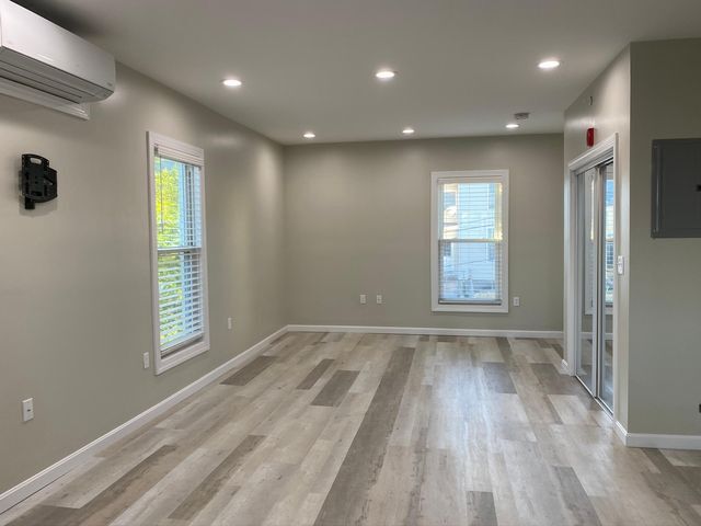 Building Photo - 49 2nd St