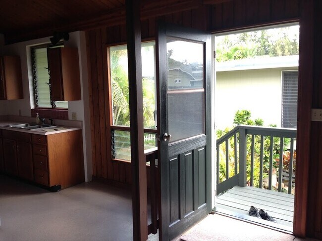 Foto del edificio - 2 BEDROOM, 1 BATHROOM COTTAGE IN KAILUA
