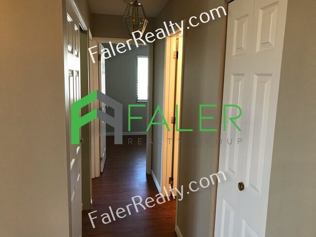 Foto del edificio - Beautifully Updated Second-Floor Condo