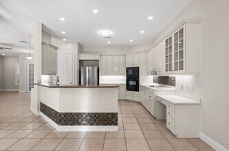 Building Photo - 6800 Hunters Rd