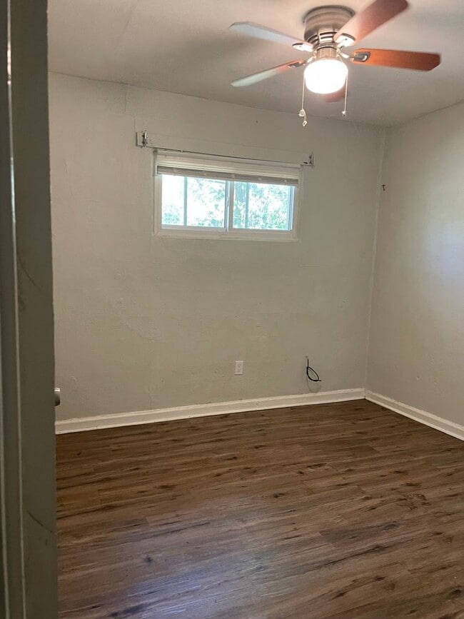 Building Photo - 5317 Lee Ave