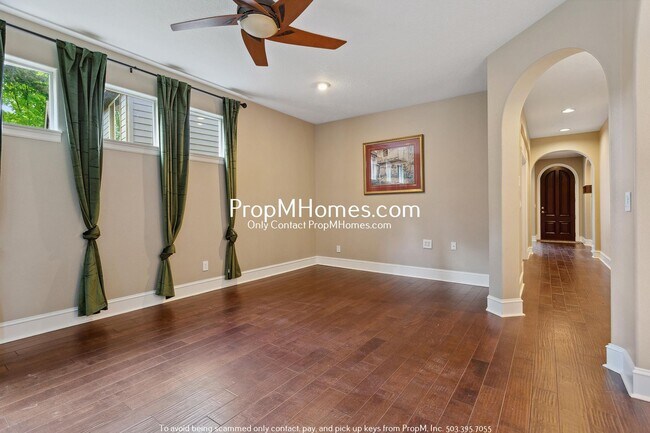 Building Photo - Four Bedroom Luxury Home in Tualatin - Tur...