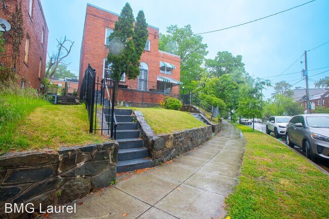 Building Photo - 3 br, 2 bath House - 440 Orange St SE