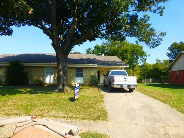 Primary Photo - 322 Evelyn Dr