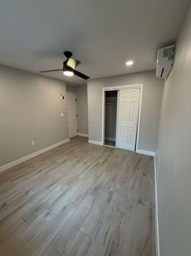 Foto del edificio - 3318 Altadena Ave.
