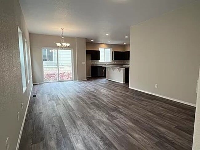 Photo - 3863 Vineyard Cir House