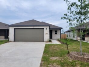 Building Photo - 14930 Dane Ct