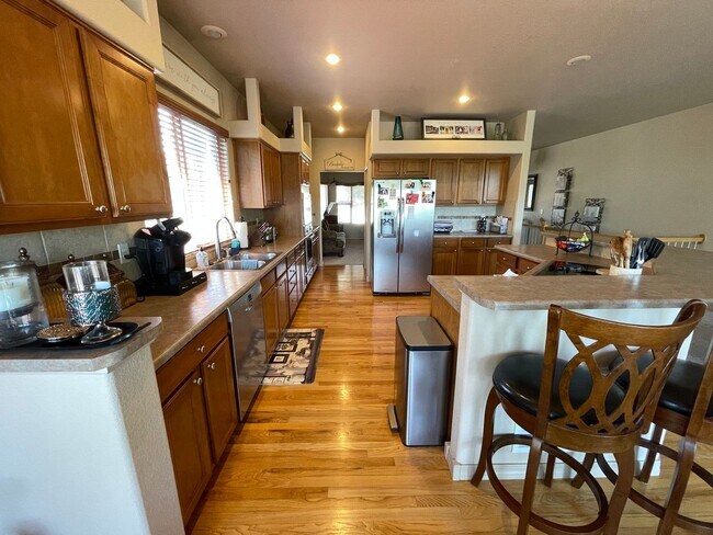 Foto del edificio - AMAZING RANCH STYLE HOUSE LOCATED OFF WOOD...