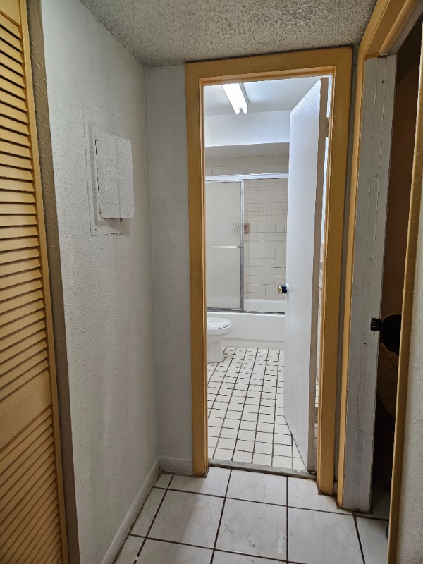 Foto del edificio - 5881 NW 16th Pl