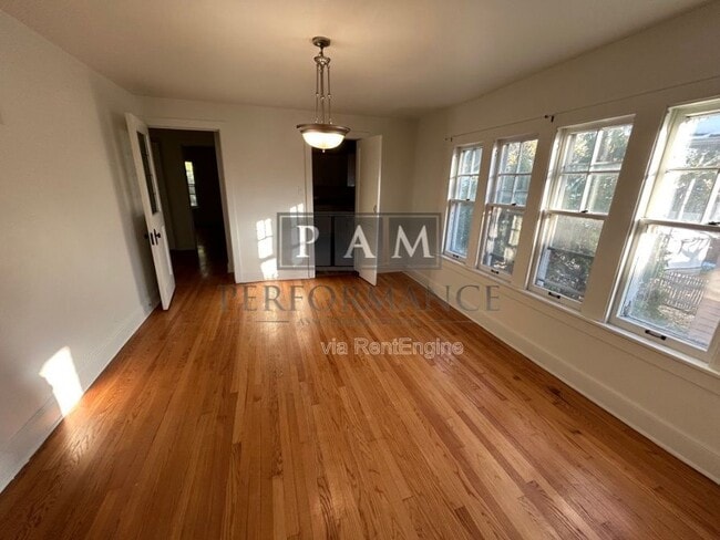 Foto del edificio - 1528 N Hawley Rd