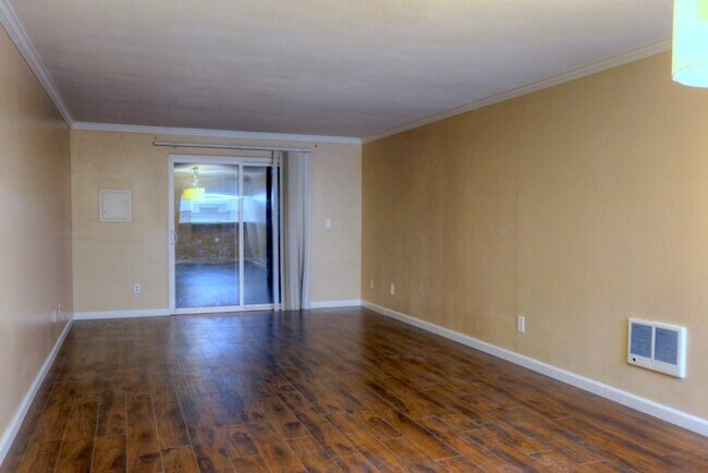 Foto del edificio - Condo for Rent in Bellevue Area! FRIST MONTH RENT FREE!