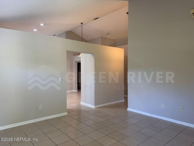 Foto del edificio - 1287 Bedrock Dr
