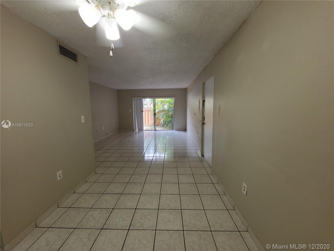 Primary Photo - 7140 Fairway Dr