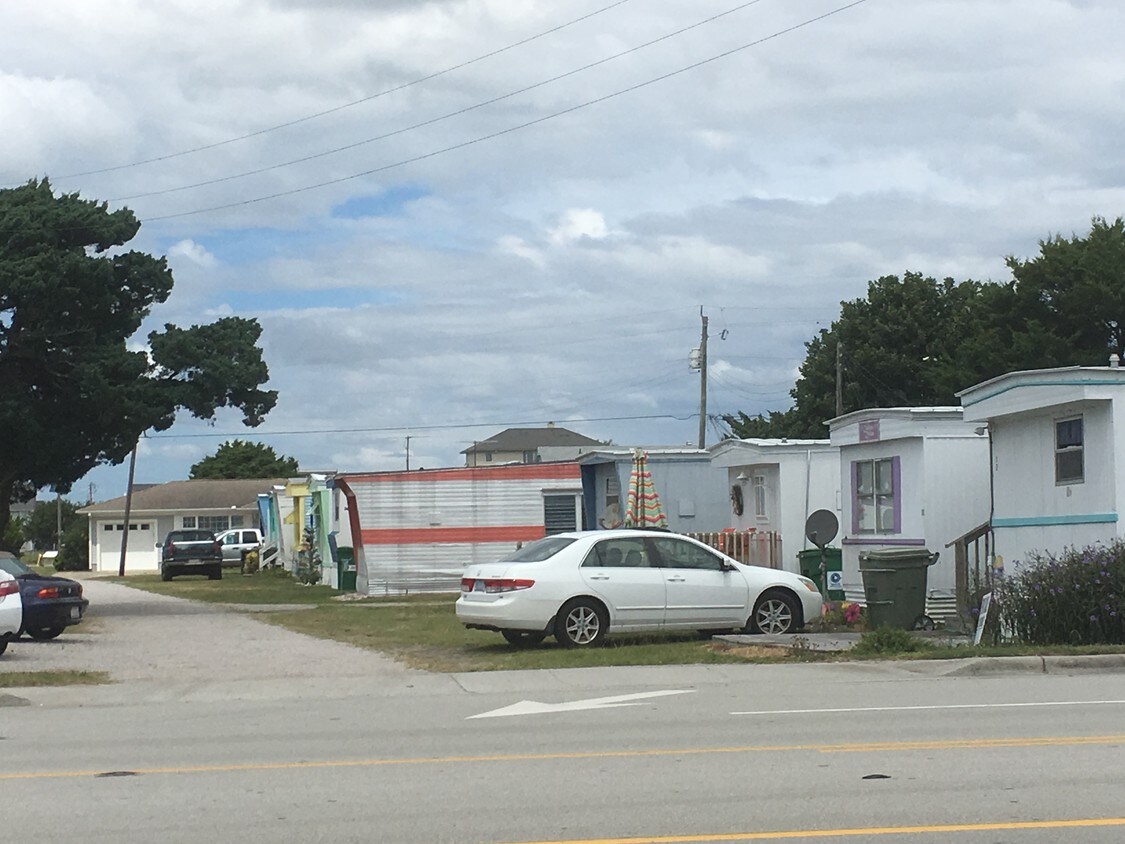 Mobile homes - 504 Ft Macon Rd W