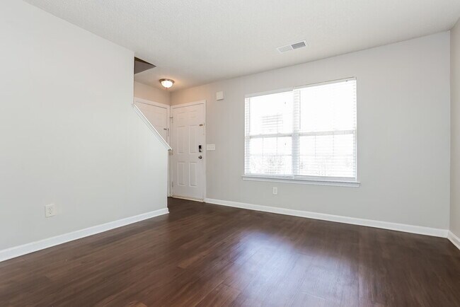 Foto del edificio - 269 Coral Cir