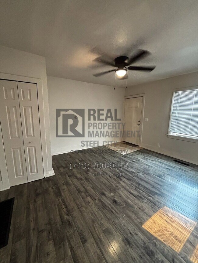 Foto del edificio - 1207 W 15th St