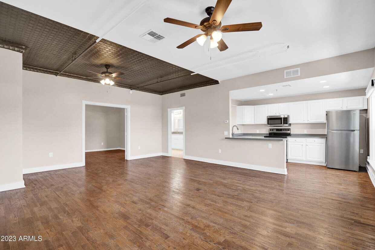 5753 W Glendale Ave Unit 201, Glendale, AZ 85301 Apartment for Rent