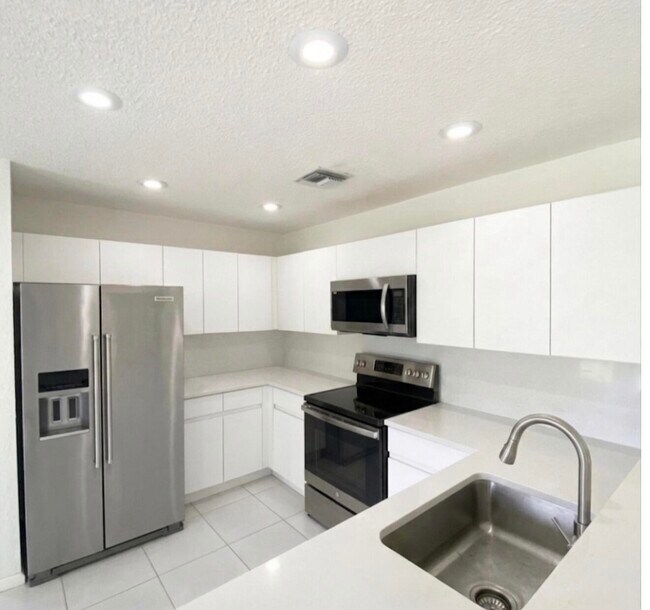 Foto del edificio - 10533 Mendocino Ln