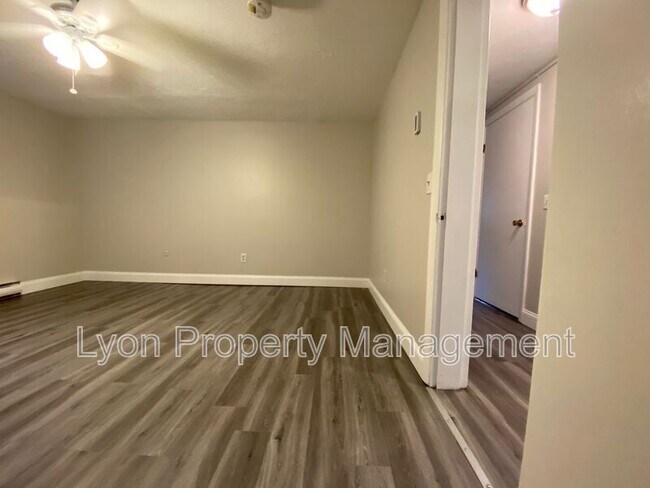 Building Photo - 1000 Willett Ave