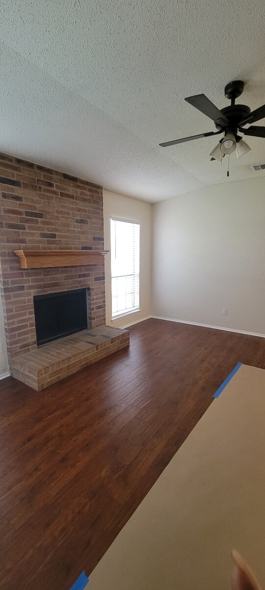 Building Photo - 5810 Silver Sage Dr