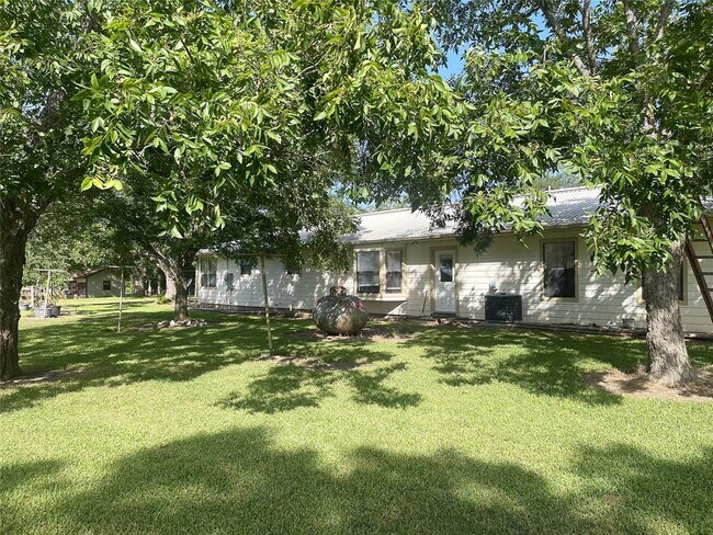 Building Photo - 841 Joiner Rd