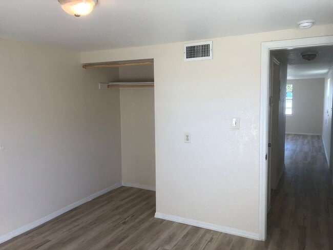Foto del edificio - Cozy 2BR/1BA Dade City Home w/Private Porc...