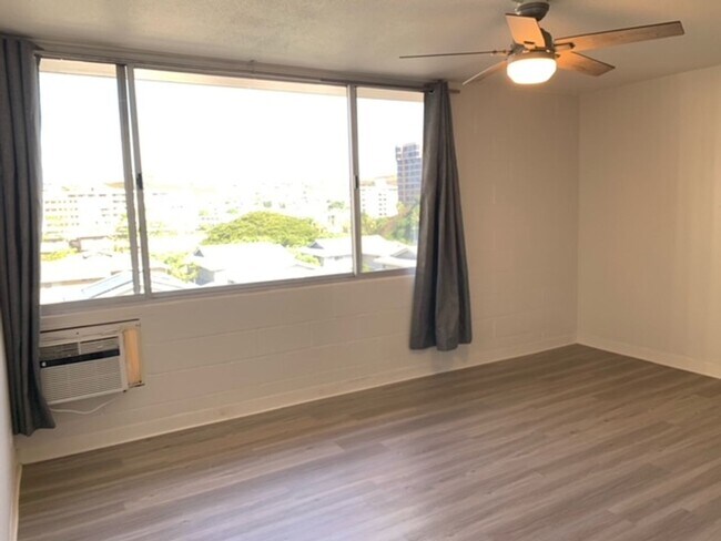Foto del edificio - Salt Lake Area - Lakeside West building - 1 bedroom, 1 bath unit w/1 parking - Avail now