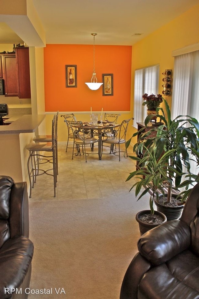 Building Photo - 4118 River Breeze Cir