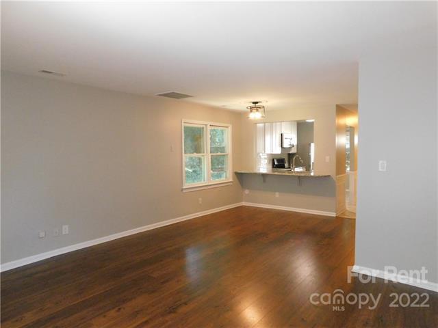 Foto del edificio - 8221 Pineville-Matthews Rd