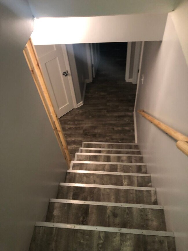 Foto del edificio - Charming, Cute, & Convenient 6 Bd/2 Bth in...