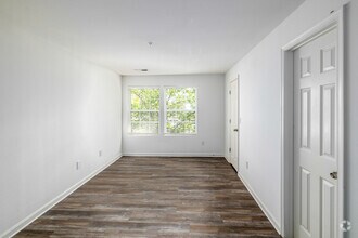 2BR, 2BA - 1,010SF - Primary Bedroom - Market Rate - Coppermine Run
