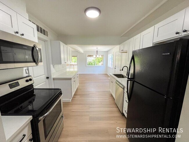 Foto del edificio - 116 Cedar Ln