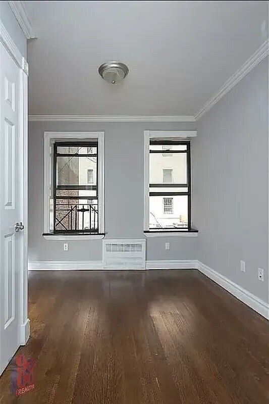 Building Photo - 420 W 51st ST