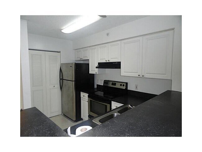Foto del edificio - 12166 St.Andrews Pl