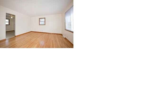 Foto del edificio - 5826 Washburn Ave S